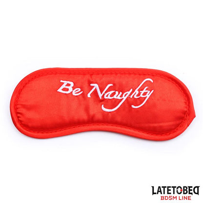 Conjunto bondage com penas para momentos íntimos de luxo